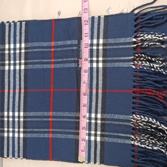 Fashion Scarf - Picture 6 of 6